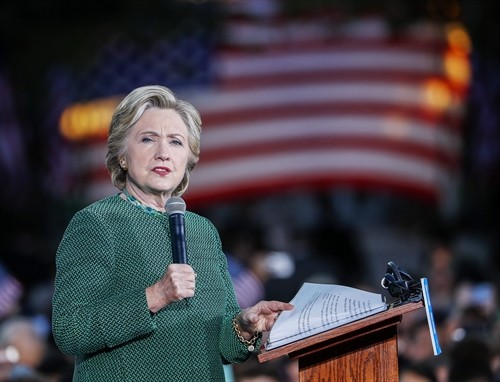 Les premiers votes par anticipation favorables à Hillary Clinton - ảnh 1